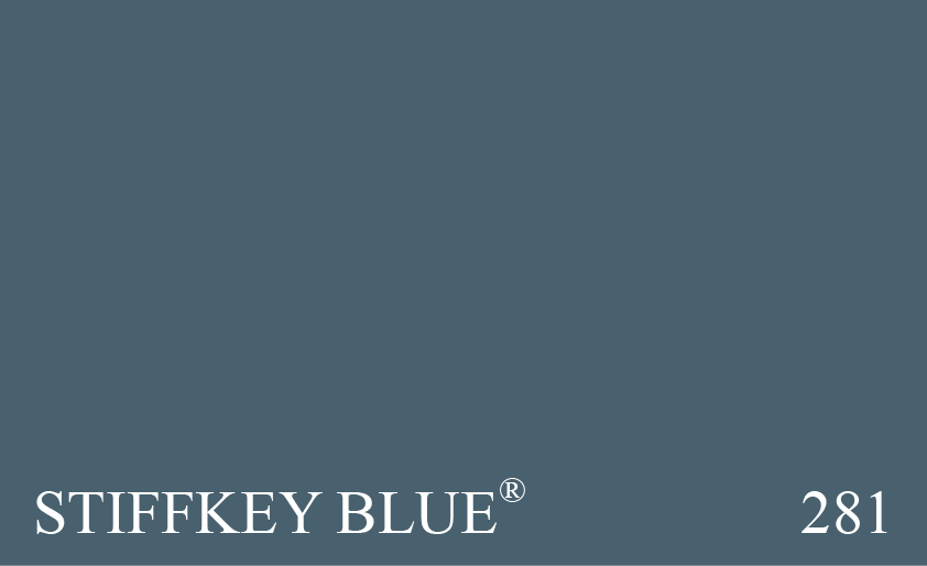 Couleur Peinture Farrow & Ball 281 Stiffkey Blue : Ce bleu rappelle la couleur extraordinaire de la boue que lon peut trouver sur la plage de Stiffkey, dans le Norfolk. Une alternative dun bleu lgrement intense pouvant tre utilise  la place de Down Pipe.
